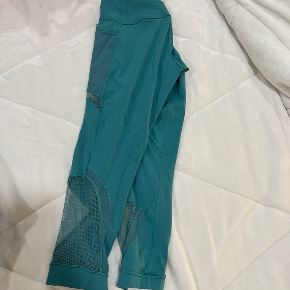 LuluLemon Leggings - Picture 2 of 5